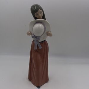 Lladro 5007 Bashful Girl in Pink Dress with Hat Figurine Statuette